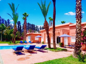 Villa Rayan Marrakech secteur Palmeraie dans Propriété de 2 hectares avec jardin arbres fruitiers